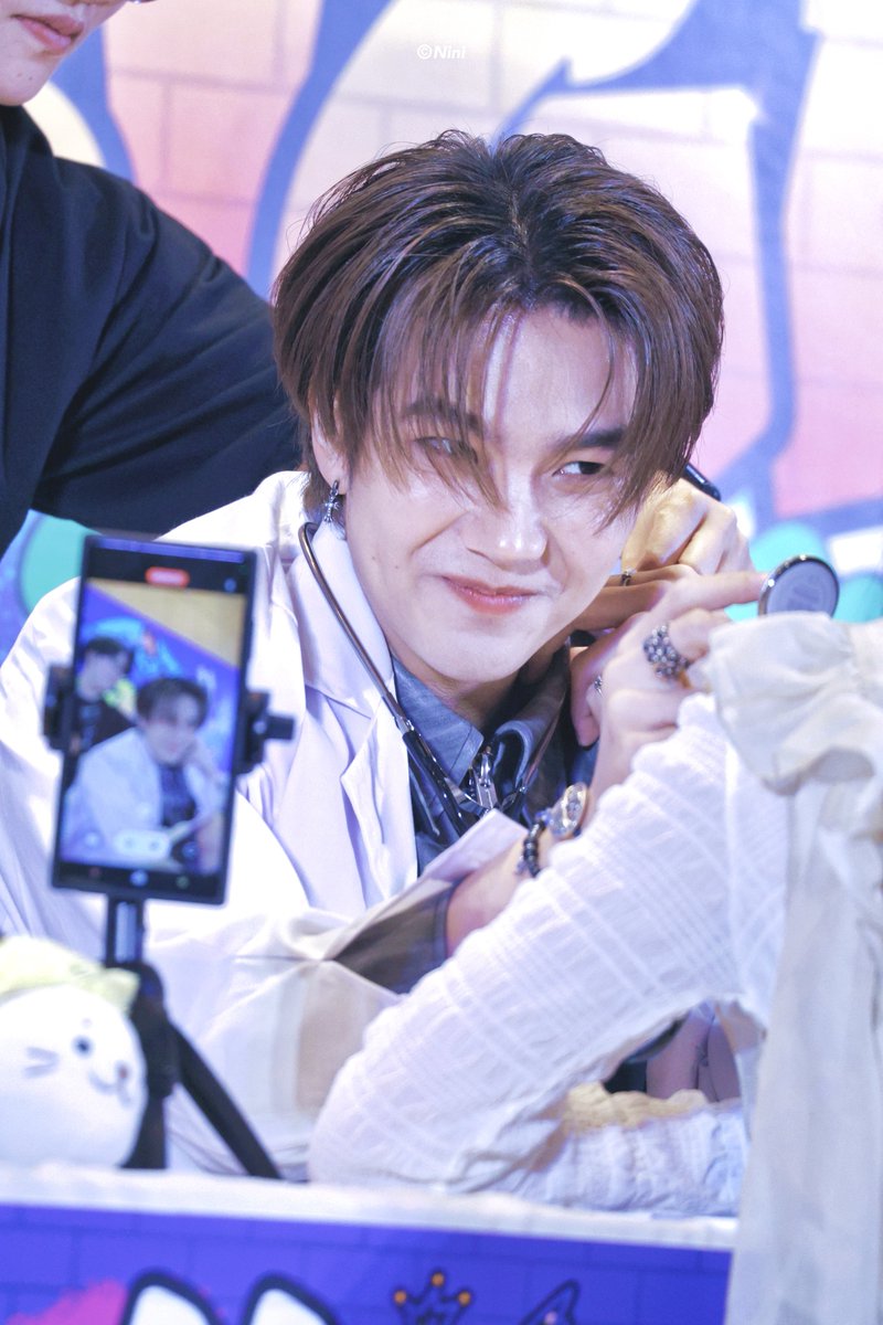 Doctor JIN🧑🏻‍⚕️

BYL FANSIGN BANGKOK D2
#Fansign2024BYLxBuild
<a href="/JakeB4rever/">BIU.</a>