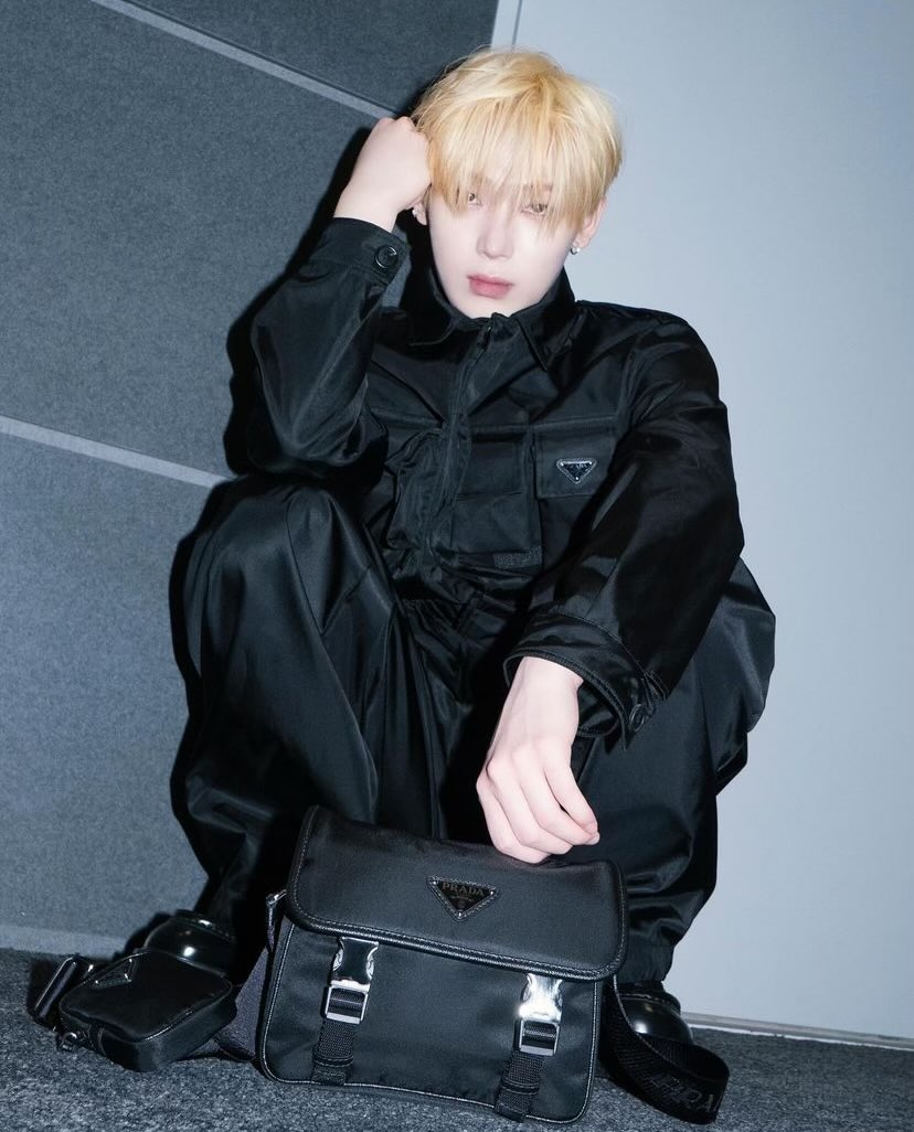 tjsdnoo's tweet image. New Bag 🖤
@prada #PradaReNylon 

 #ENHYPEN #엔하이픈 #エンハイフン
#선우 #SUNOO #ソヌ