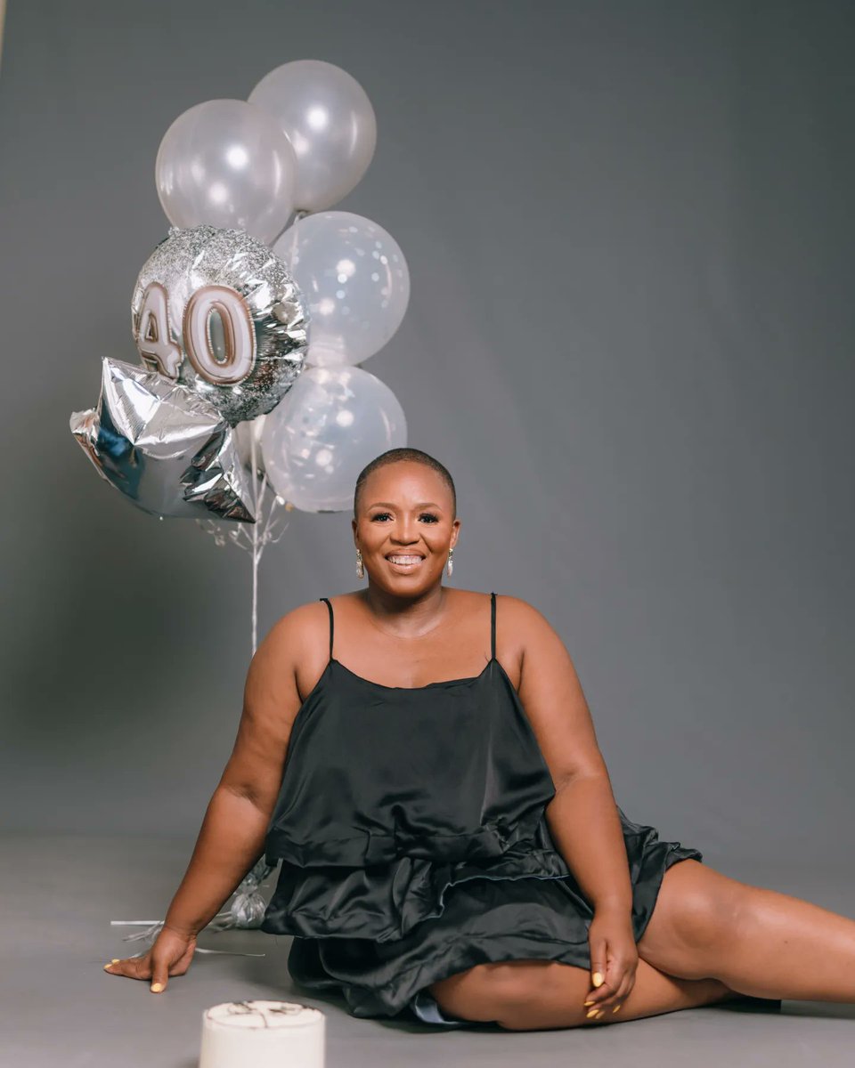 TbkIsFab's tweet photo. "Go on, be alive...be someone's whose living outchea" 🌻❤️🎂 #FabAt40 https://t.co/TL0lUUcCXr