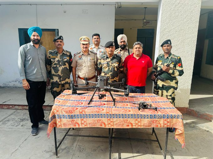 In a joint operation by BSF & Punjab Police in Tarn Taran the movement of a drone was intercepted. The assembled Quadcopter was found in damaged condition. Troops successfully recovered 02kgs of suspected heroin, along with 04 drone.
#AlertBSF  
#BSFDroneSlayers
#MoscowAttack
