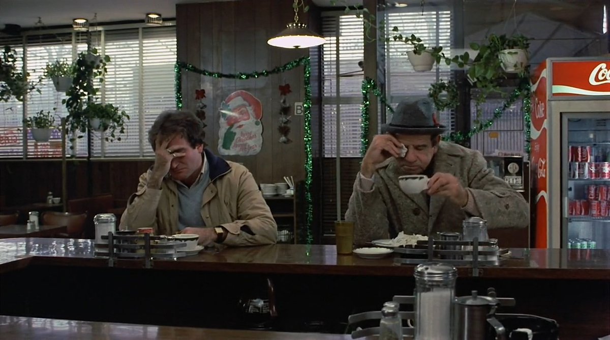 mymoviecaps's tweet image. Film:#TheSurvivors (1983)
Director:#MichaelRitchie
Cast:#WalterMatthau #RobinWilliams #JerryReed
#KristenVigard

Having  both lost their jobs, two strangers become unlikely friends after a run  in with a would be robber, who is actually a hitman with a grudge  against the two.