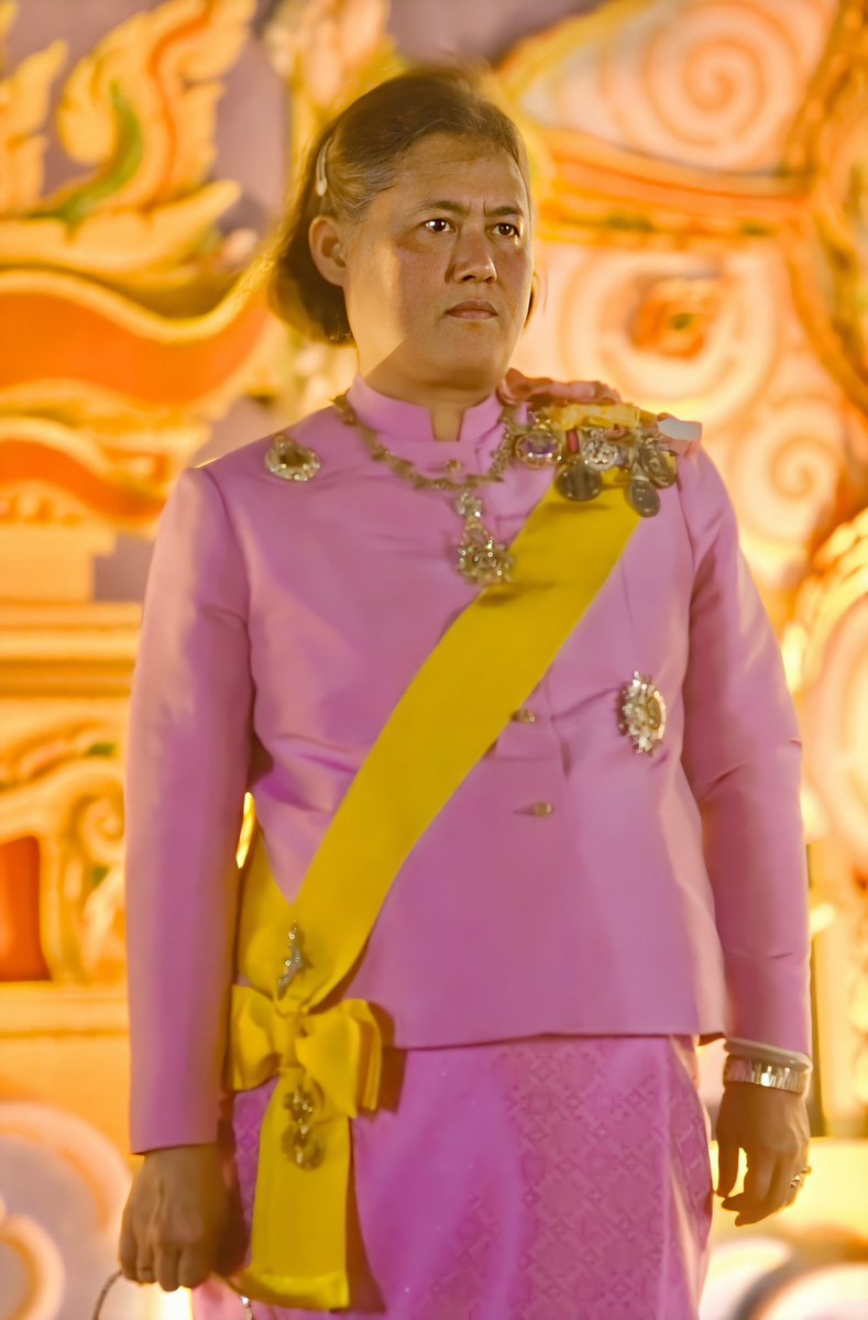 NATHAKORN tweet media