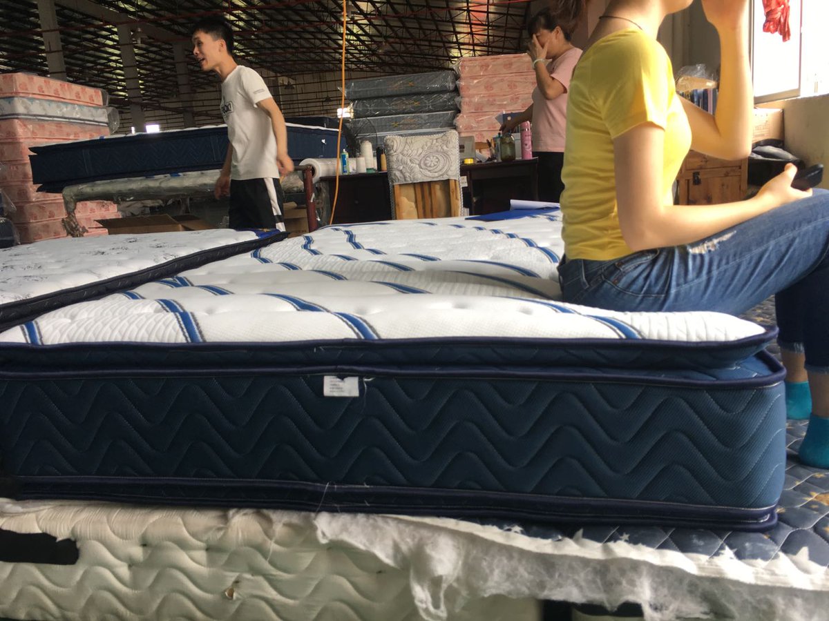 raysonmattress1's tweet photo. Nothing about this Spring mattress compress best mattress factory is not impressive. https://t.co/lsFa0liabh #singlepocketspringmattress https://t.co/OzoS7cXL8m