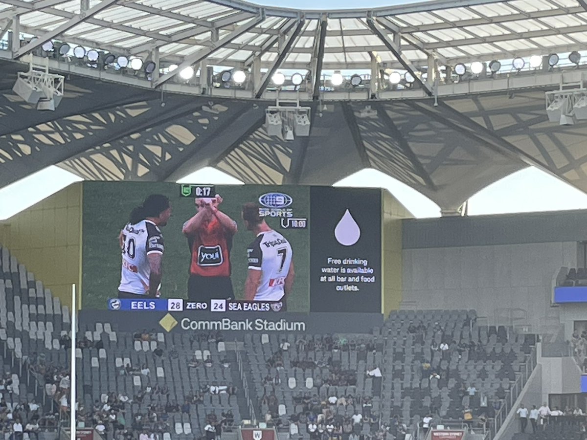 Commbank Stadium already had the 10 in the bin up on the screen before the ref had even sent him. 😂 #NRLEelsManly