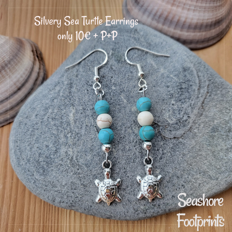 These pretty sea turtle earrings are already so popular this summer
I will be soon be making similar earrings with either Dolphin or Sea Horse charms, pm me for more details

#beachjewellery #handmadejewellery #beachearrings #mhhsbd

wix.to/u8814Gt