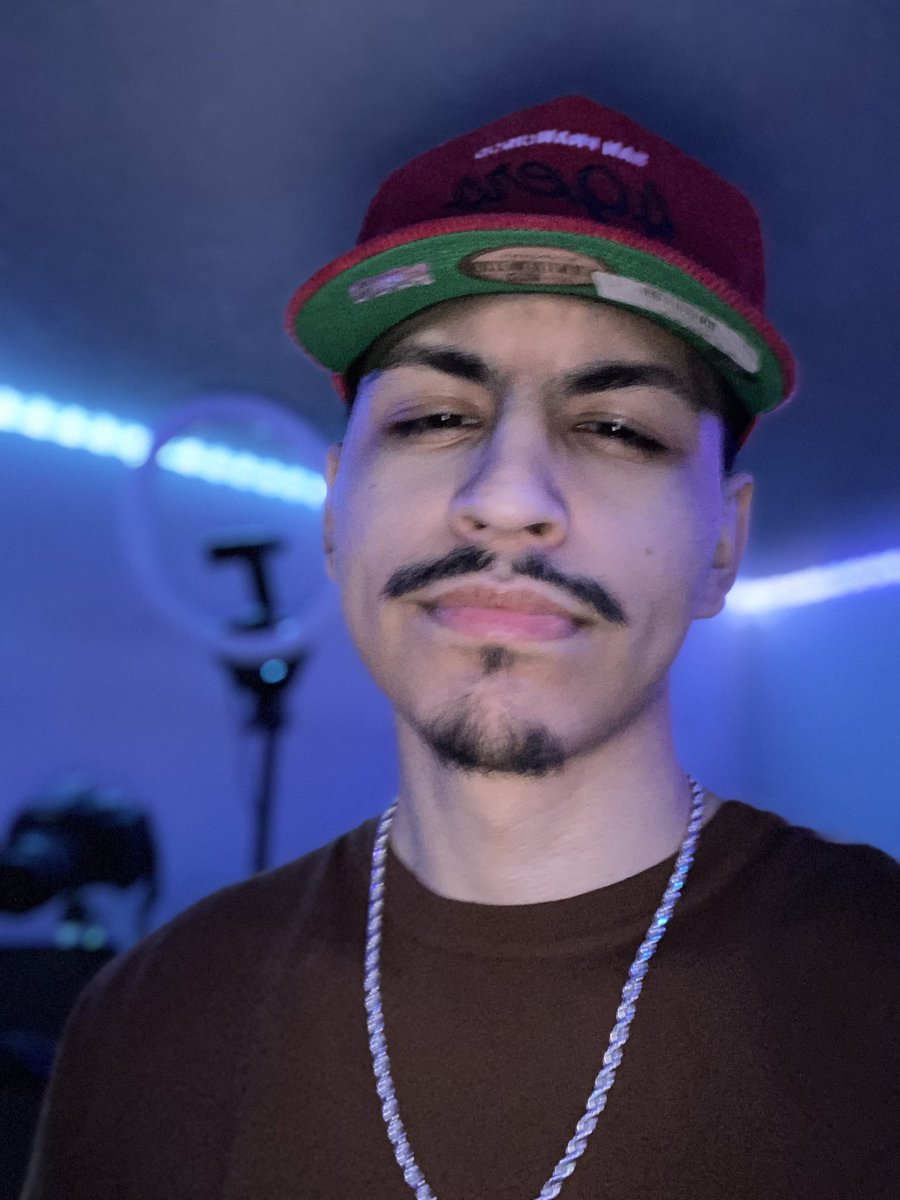 Avohee's tweet image. #NewProfilePic