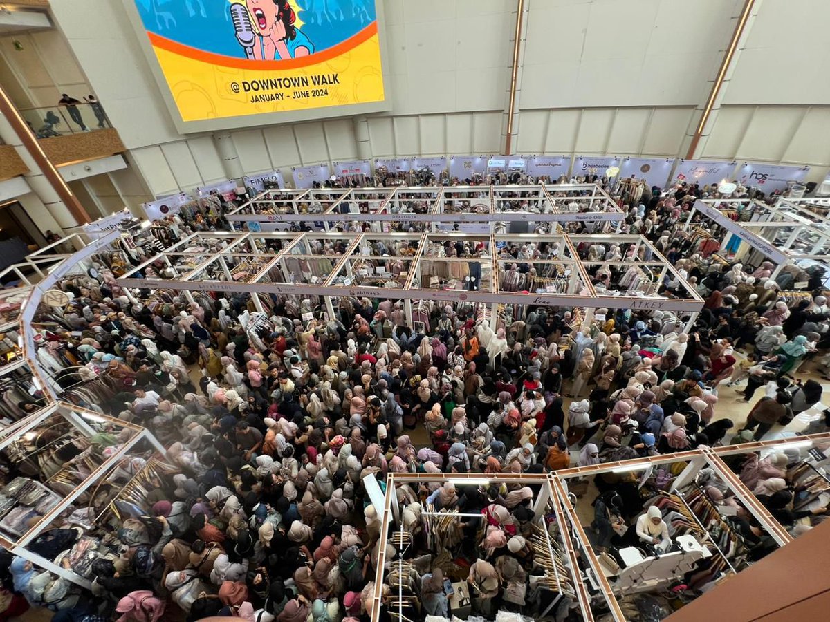 <a href="/txtdrbekasi/">TxtdariBekasy 🇵🇸</a> Bird's eye view.