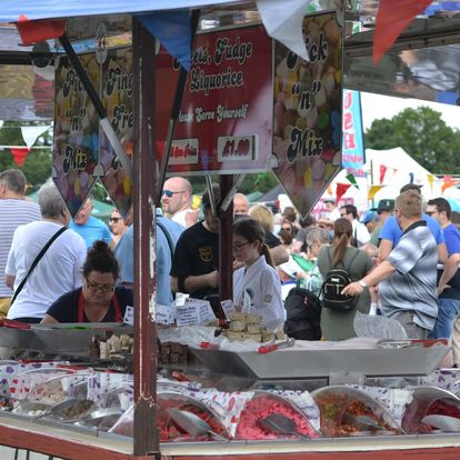 CROXLEY REVELS - SAT 22nd JUNE 2024 - have you booked your stall yet ? Thank you to all the stallholders that have already secured their pitch.
Just visit croxleyrevels.co.uk to book a stall space now.