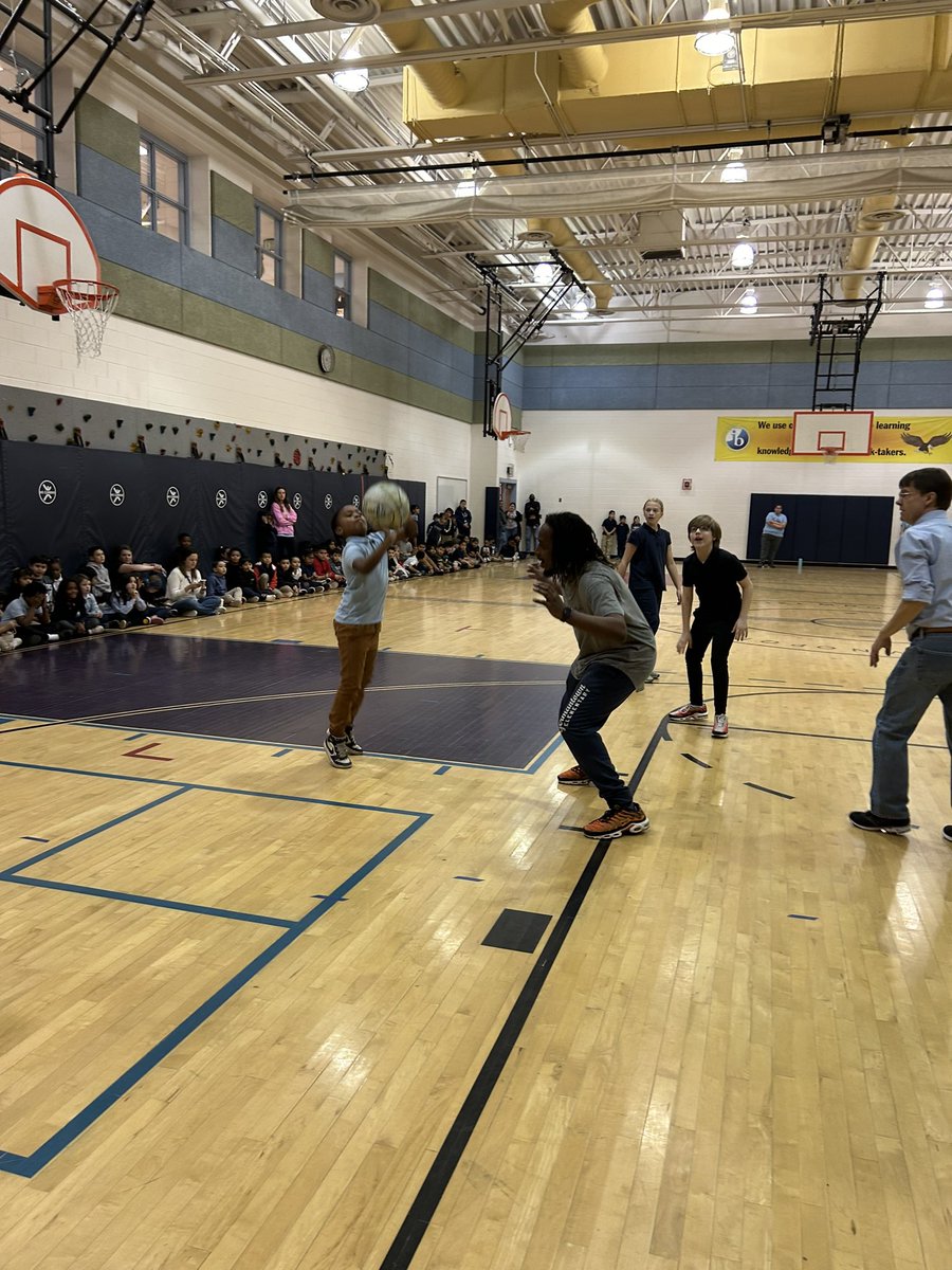 Teachers vs Students basketball game was a blast!  Great job everyone.  Enjoy your spring break.