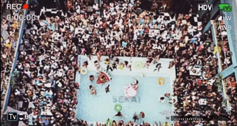 The rollout for this mixtape is actually insane. Ahh JT I never doubted you