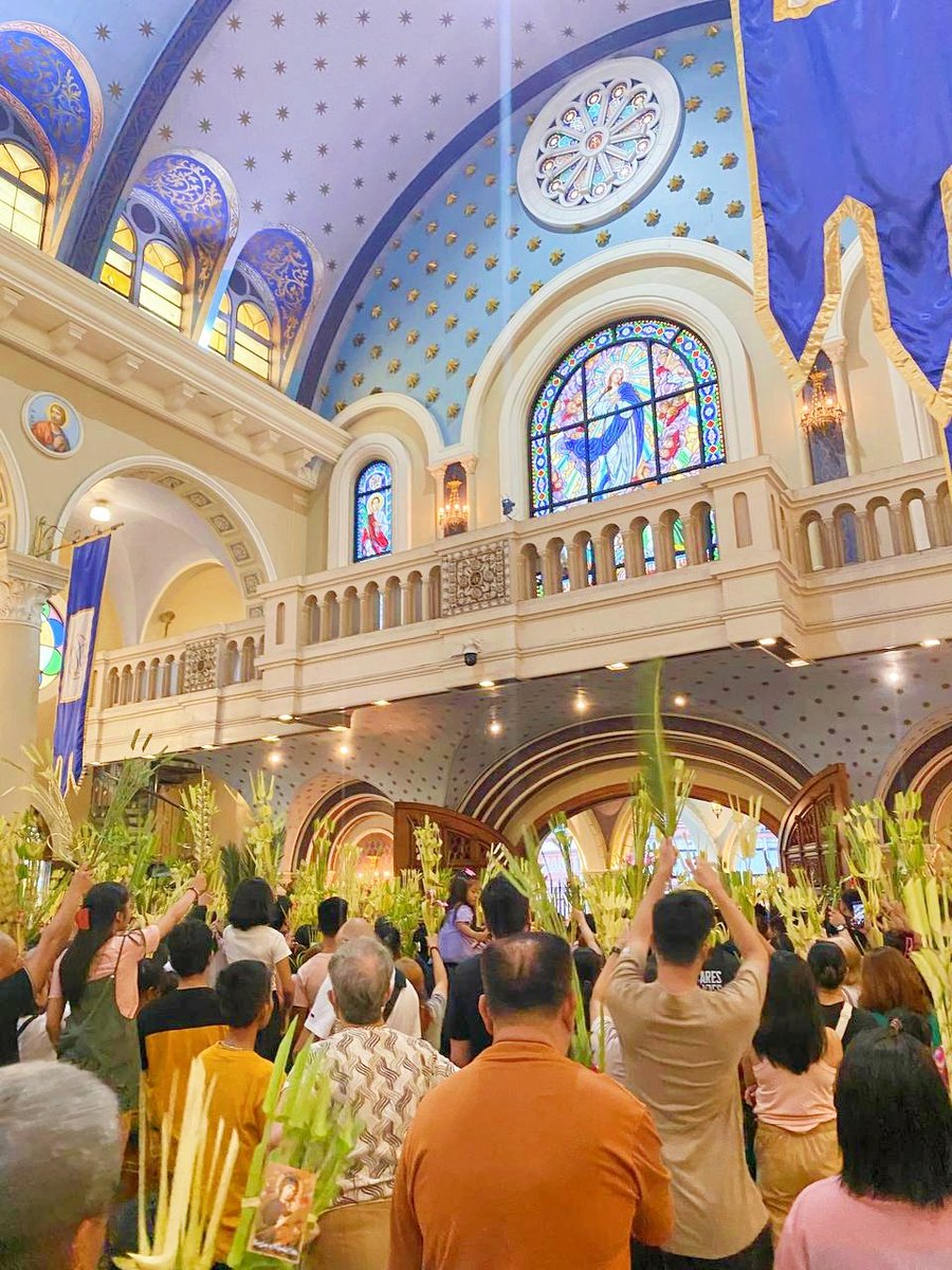 jay_minemeee's tweet photo. Palm Sunday at IMMACULATE CONCEPTION OF CUBAO🫶
#PalmSunday2024 #bicolano #Manila #blessed https://t.co/HaI6uyPHjC