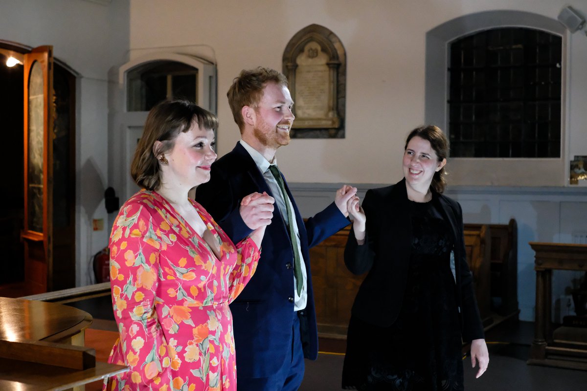 stpaulsopera's tweet photo. THE ROSE UPON THE BRIAR
What a wonderful evening! Three hugely talented soloists exuding love, generosity and fun to their audience, who of course  responded with appreciative enthusiasm.  The recital has arrived at St Paul’s Opera! @MichaelGtenor @margaritaewood @LucyCQ https://t.co/cT0GRquYA6