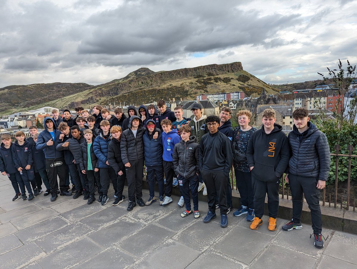 AudenshawSchool's tweet photo. Day 3, Edinburgh tour - we have already watched Glasgow Vs Cardiff, played fixtures with Stewart Melville, visited Edinburgh dungeon and more - this morning we trained at Murrayfield Stadium and are about to have a behind the scenes tour! 

See more on our insta stories 📸

🏴󠁧󠁢󠁳󠁣󠁴󠁿🏉 https://t.co/M4MtGF6KAW