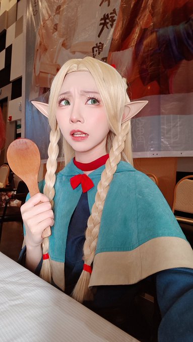 Twitterのコスプレ画像12