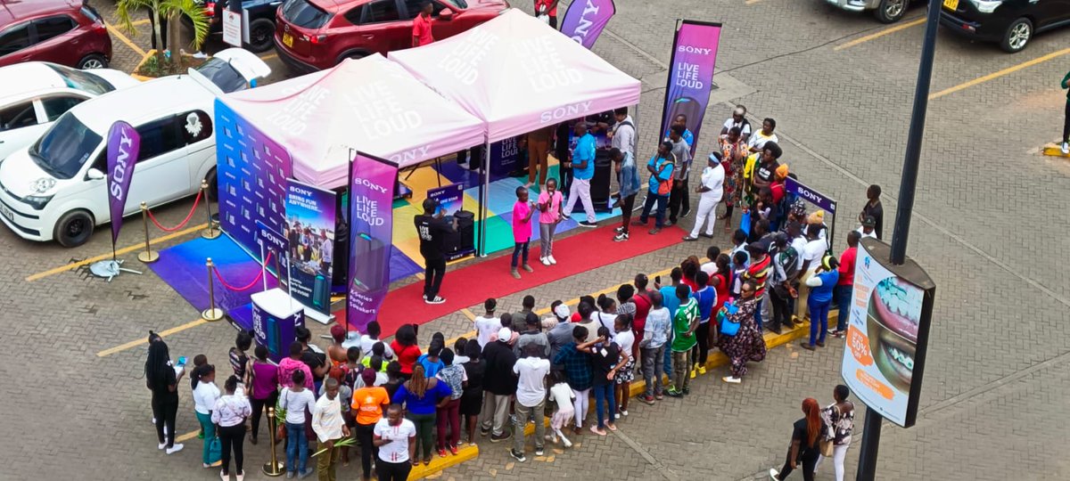 _jahom's tweet image. More than just music, it's a lifestyle. Sony music systems are designed to complement your modern home

Kujeni TRM Mnjionee mazuri from @SonyMEA

#LiveLifeLoud