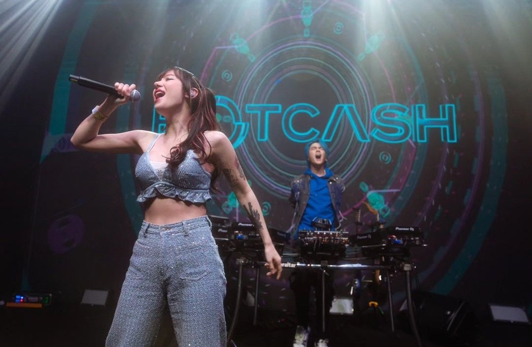 [📷] botcashofficial ig update

'After three months of preparing for the 1st Thai DJ/Producer concert, it ended as quickly as a blink of an eye. Last night was very beutiful. I will never forget this moment 💙'

📎instagram.com/p/C45ASrcxZQ-/…

#JannineWeigel #พลอยชมพู #Ploychompoo