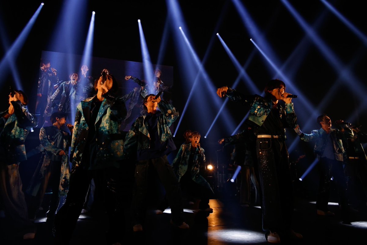 3ldk_presents's tweet photo. 【staff】
Amuse Presents SUPER HANDSOME LIVE 2024 “WE AHHHHH！
ご来場いただいた皆様、配信、映画館でご覧頂いた皆様ありがとうございました！

皆様の声援が本当に３人の力になっています。

配信チケットはまだ購入可能です。
ぜひ、公演後もお楽しみください！！

https://t.co/iav3orIH99 https://t.co/4FHVDV3Pns