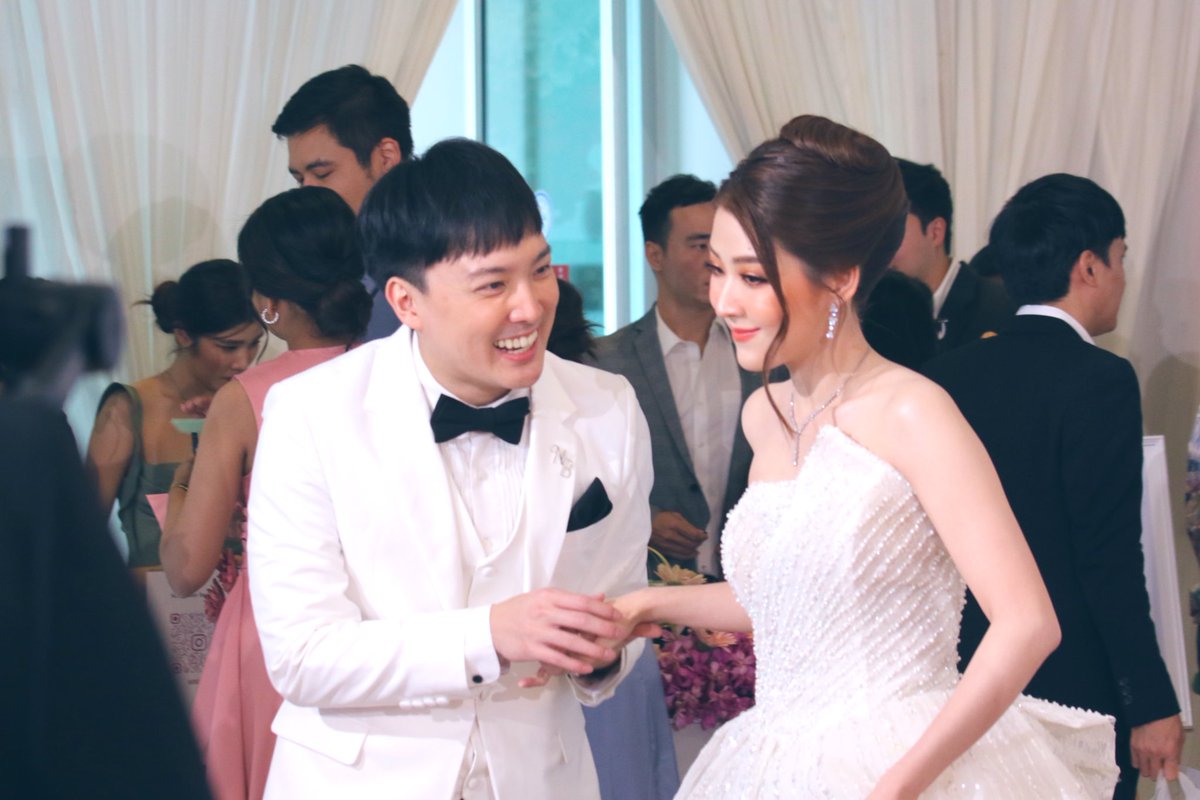 AndrewVeryBig's tweet photo. @brightidol_af9
เจ้าบ่าว-เจ้าสาว … น่ารักมากๆๆๆๆๆ 😘💖💖💖💖💖
#MBWedding
#BrightWitchawet https://t.co/aB7oToz7Xr