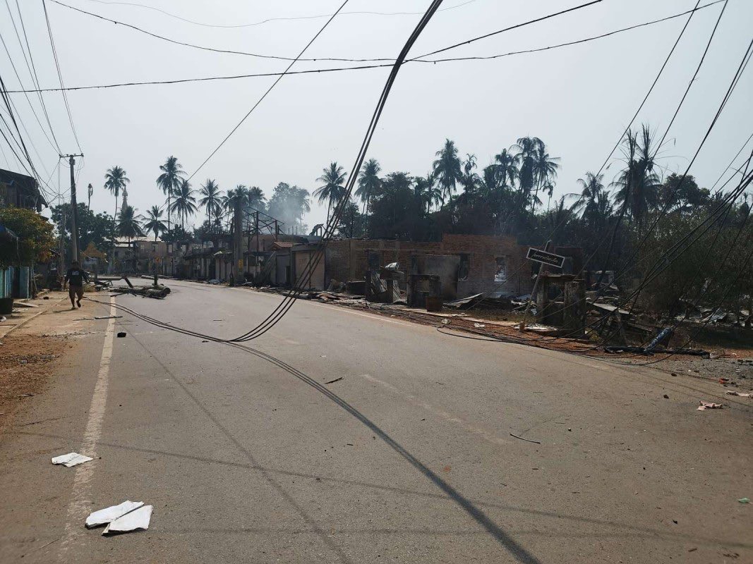 Wherever the <a href="/NUGMyanmar/">National Unity Government Myanmar</a> funded #PDF are, there are destruction and devastation. A sad state of Kawkareik can be seen from this photo evidence.
#WhatsHappeninglnMyanmar 
@MayWongCNA <a href="/ASEAN/">ASEAN</a> <a href="/TostevinM/">Matthew Tostevin</a> <a href="/RapporteurUn/">UN Special Rapporteur Tom Andrews</a> <a href="/UN/">United Nations</a> <a href="/HRWMyanmar/">HRW Myanmar</a> <a href="/UNHumanRights/">UN Human Rights</a> <a href="/XHNews/">China Xinhua News</a> <a href="/NHKWORLD_News/">NHK WORLD News</a> <a href="/BBCWorld/">BBC News (World)</a>