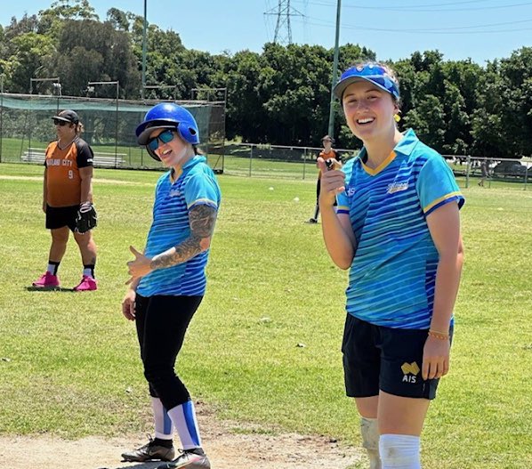 _mollygill's tweet photo. So grateful and fulfilled from this coaching season. First year coaching two teams and had a blast and learnt so much!! Let’s keep growing this awesome game! @CoachLettyO @CSUB_Softball @AD_0fficial @RhodySoftball @CoachWhitSB https://t.co/B5oEEHR3ry