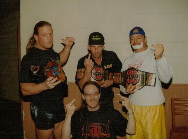 What a great photo 😂 @TherealRVD | @TheRealSabuECW | @AlfonsoBill