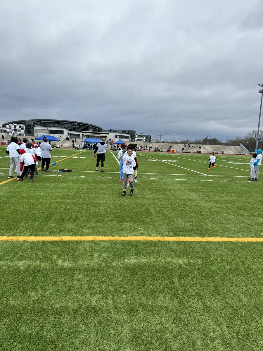 DJNOLA's tweet photo. @man_dammn9
@ProCamps
#salute
#Heroic
#Resilient https://t.co/2i9evwRlqB