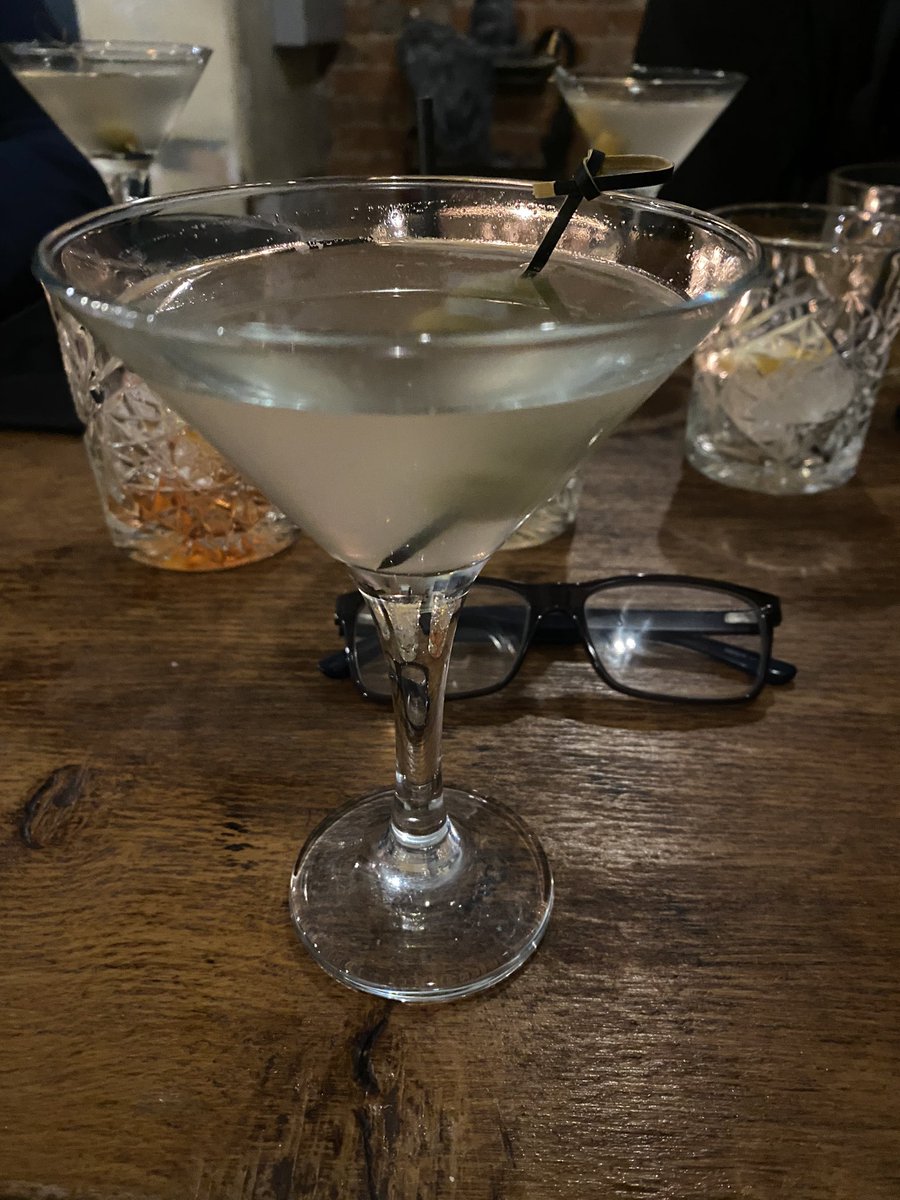 Stu763's tweet photo. Filthy!

Famous Five out. Five go mad in a cocktail bar! https://t.co/uONbEKeQ2B