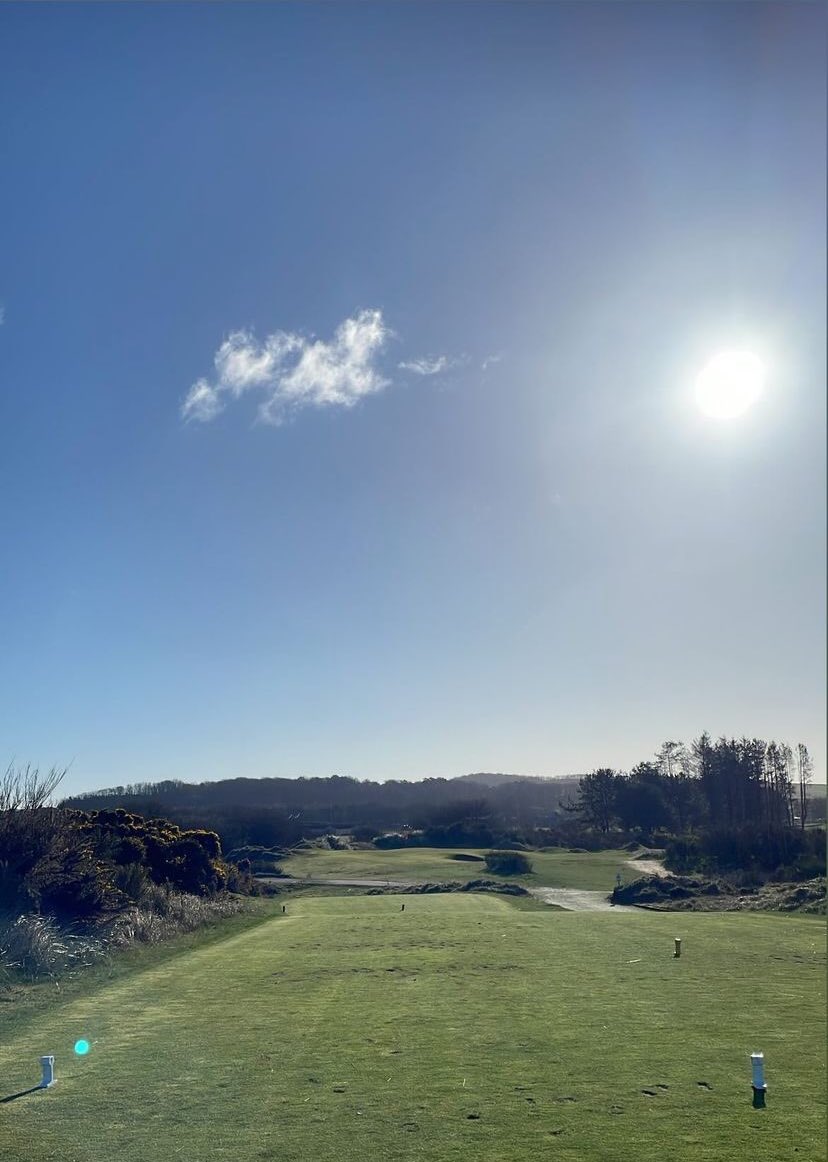 Barassie Links tweet media