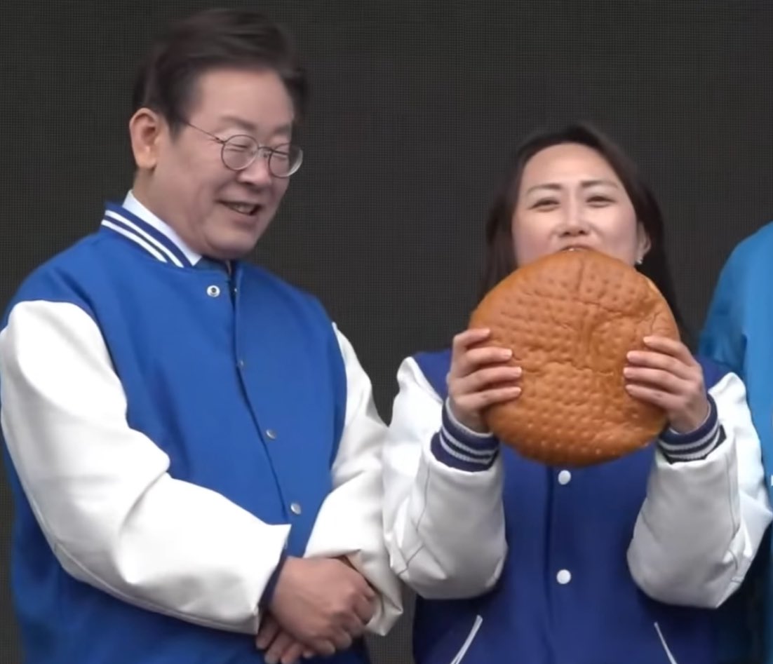 #총선_투표_첫번째칸만찍으면돼
4월10일22대총선더불에몰빵
#지역구비례모두더불어_몰빵
잼마을 화력 왜이럼 ㅠㅠ
잼마을 주민 아니라도 실트 ㄱㅂㅈㄱ!!!