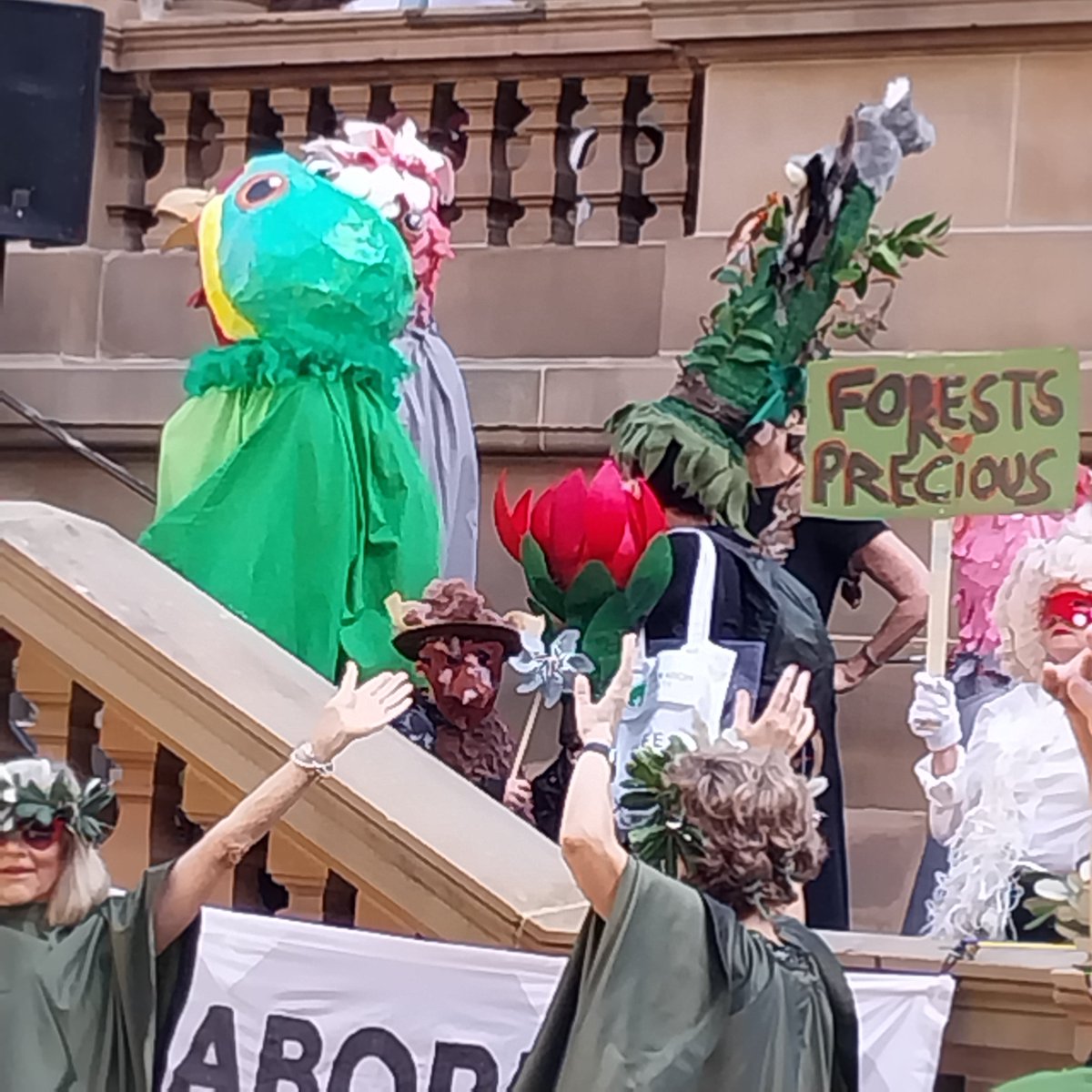 talkingkoala's tweet photo. ππ¨ππ₯° so good today at #MarchInMarch4Forests #Fight4Forests @knitnannasSYD https://t.co/Ur9bxHKHYD