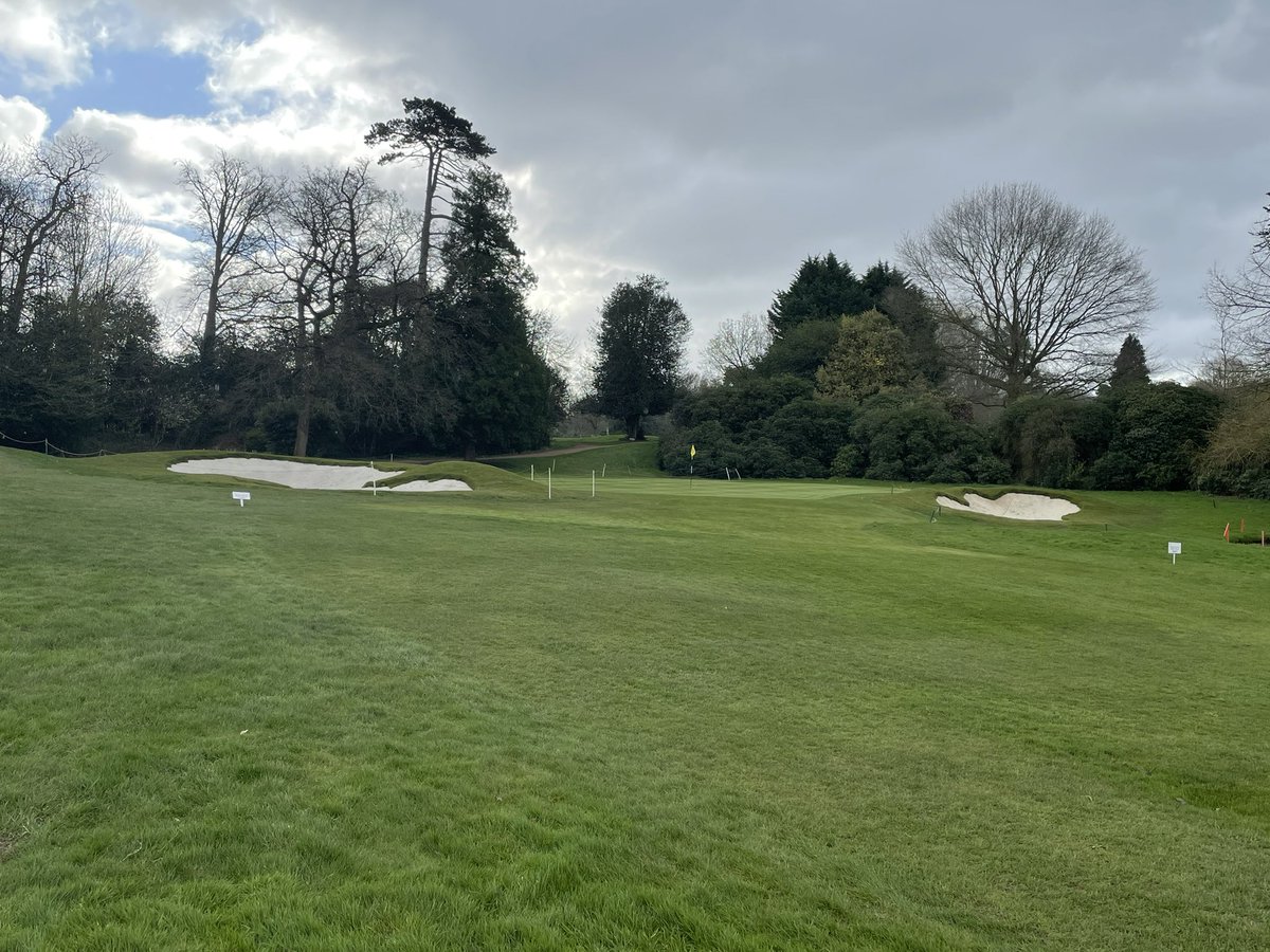 18th new bunkers had turf  laid. Final shape looking good ready for new season