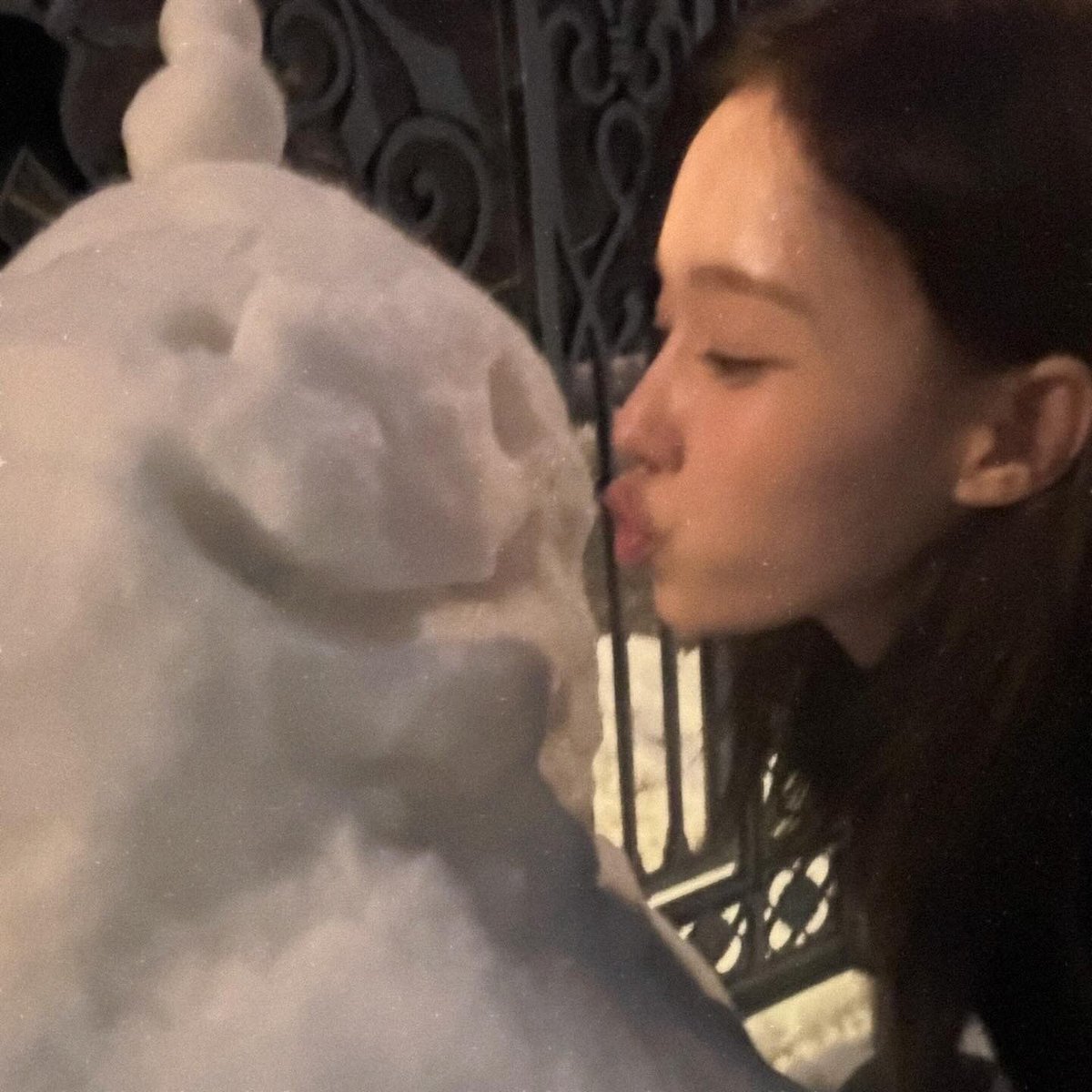 และนี่คือคนที่พูดว่า “ไม่ต้องเป็นคนสดใสร่าเริงก็ได้ เดี๋ยวทำให้สดใสเอง” รักแท้เลย😭