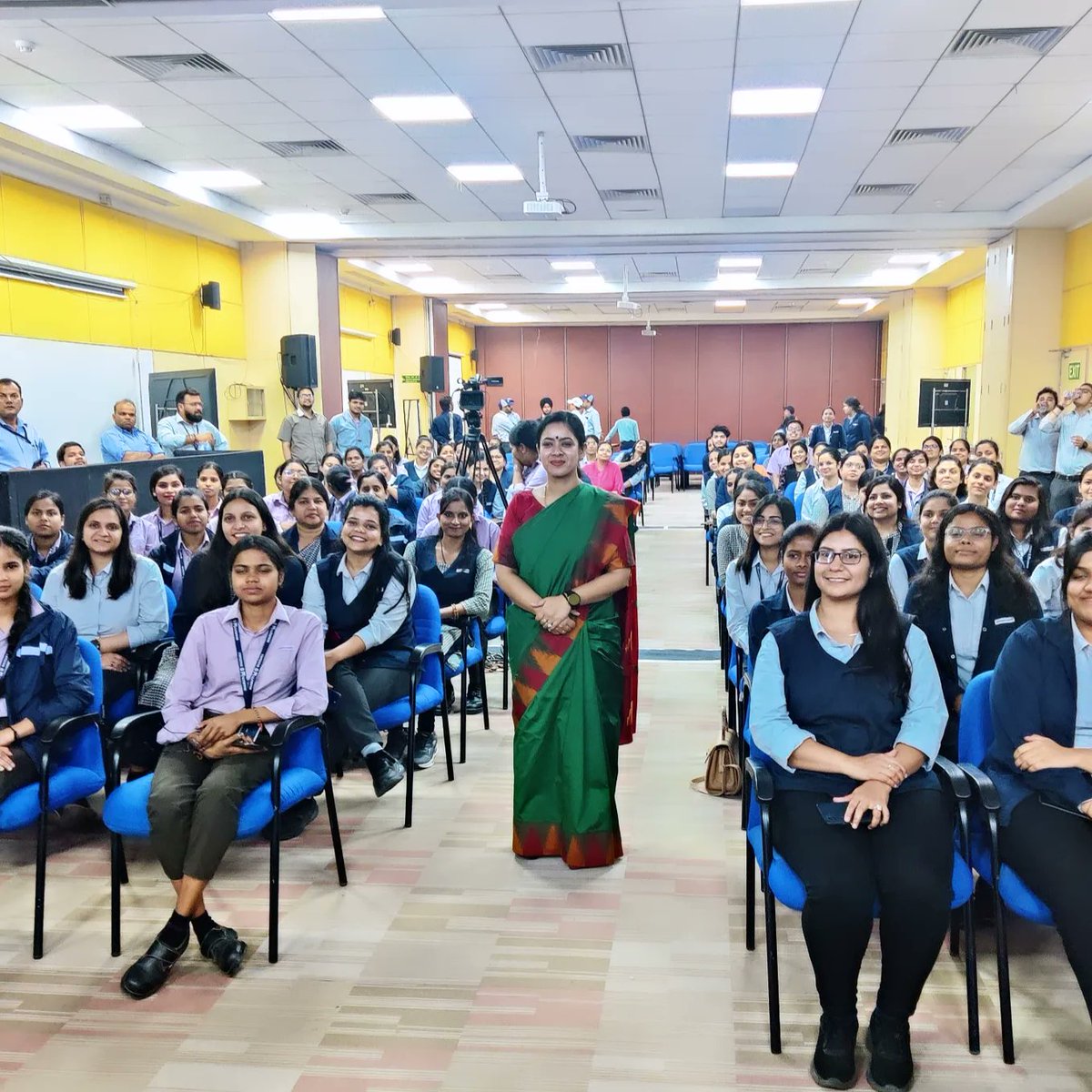 Honored to be a part of groundbreaking decision allowing female employees in the manufacturing bay for the first time by Maruti Suzuki India. A significant step towards gender equality in the automotive industry. #WomenEmpowerment #MarutiSuzuki #marutisuzukiindia #WomensDay