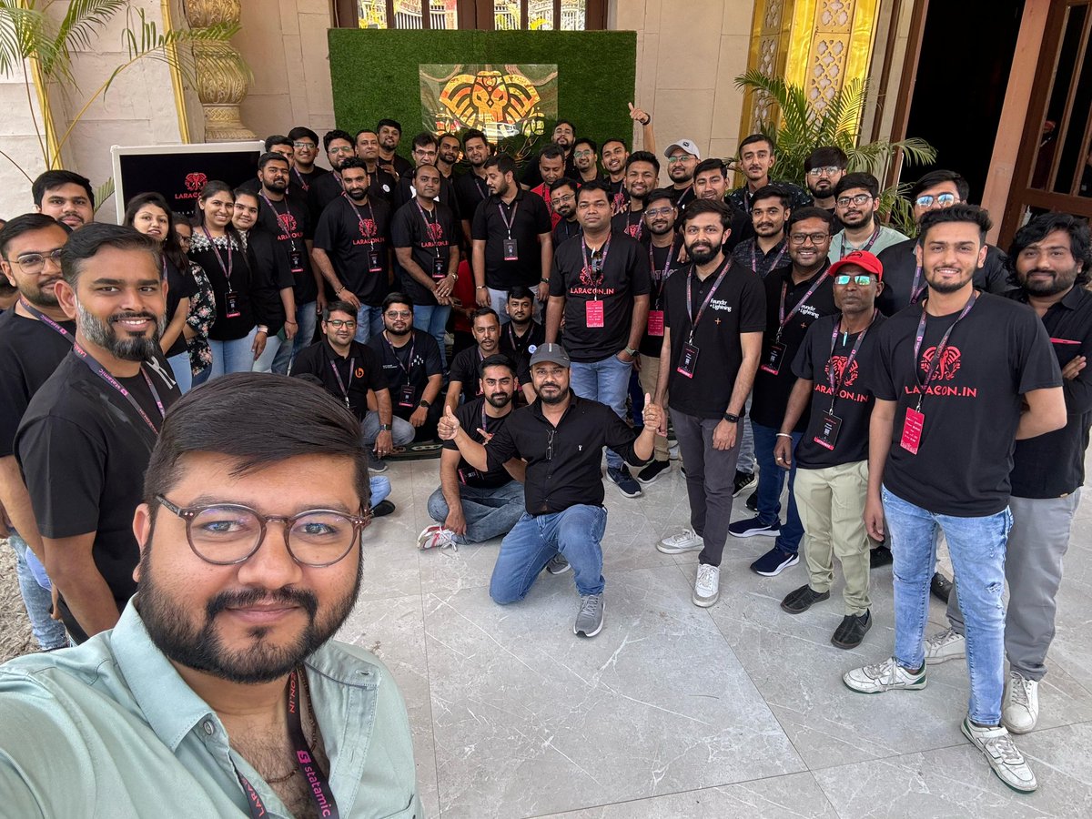 Can you see the josh on everyone's faces? 😎

<a href="/LaraconIN/">LaraconIN</a> #Laravel #LaraconIn