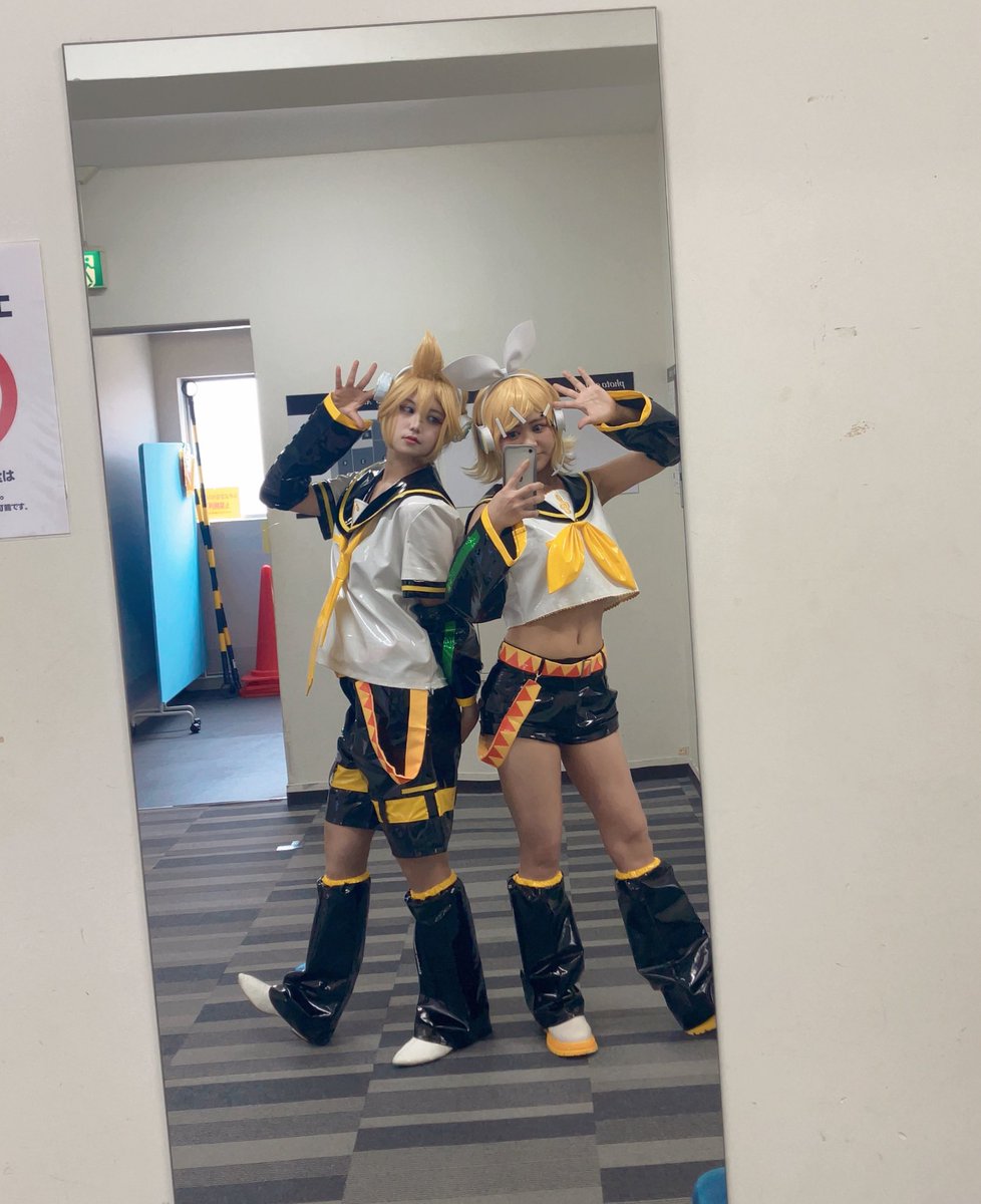 はむこす tweet media