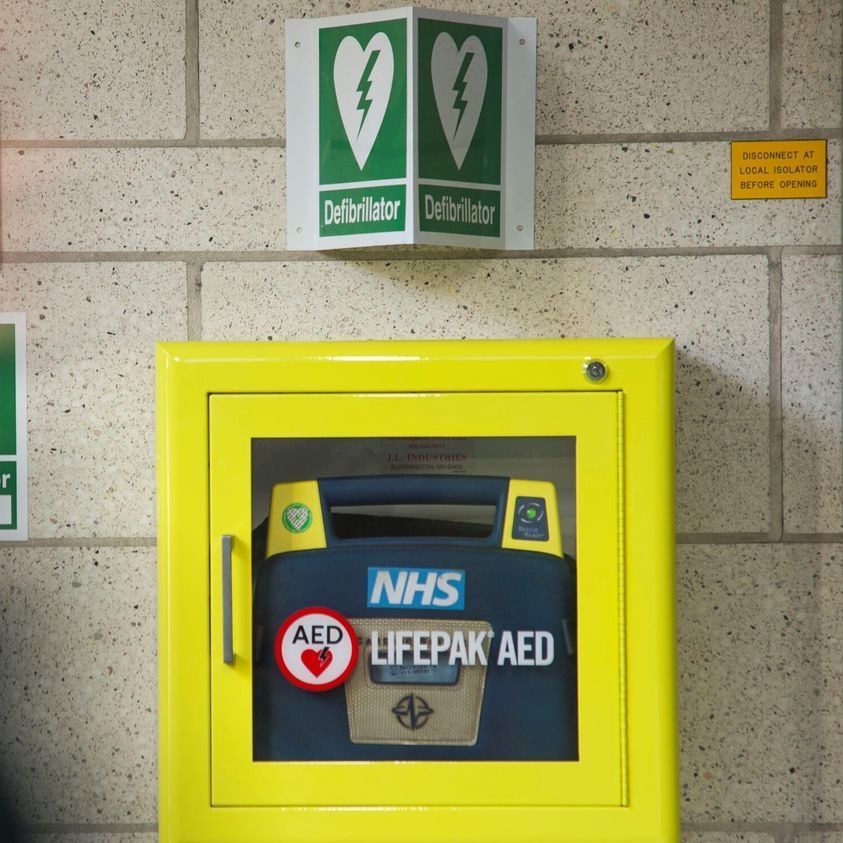 Spotted a defibrillator at places like train stations, gyms and shopping centres? There's around 7,000 in London. You shouldn't be afraid to use a defib - anyone can use one. Search 'Become a London Lifesaver' to learn how to use a defib and give live-saving #CPR