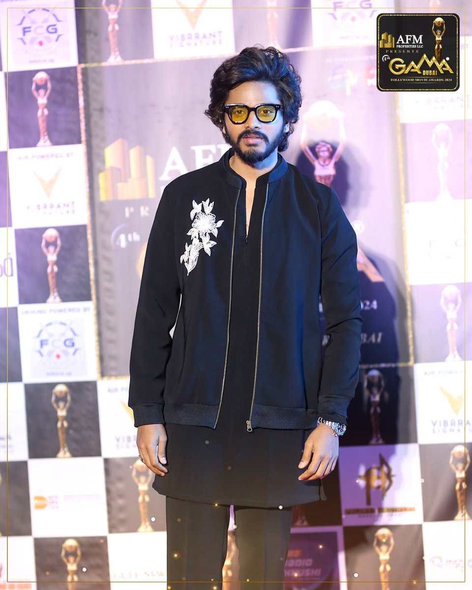 GAMAAwards's tweet photo. Our SUPERHERO #HANUMAN aka #TejaSajja at #GAMA Awards 2024 🔥♥️
@tejasajja123
#Tollywood #GAMAMovieAwards #GAMA2024 #GAMADubai #AFMProperties https://t.co/ulEbOomhNV