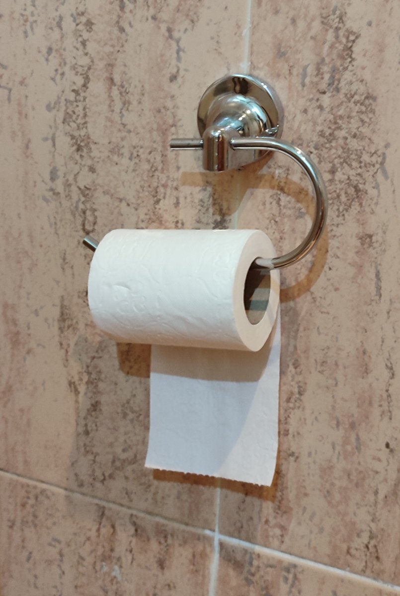 BeyGeMad's tweet photo. ¿Qué hago? Me divorcio, ¿no? https://t.co/GiMwtnjelZ