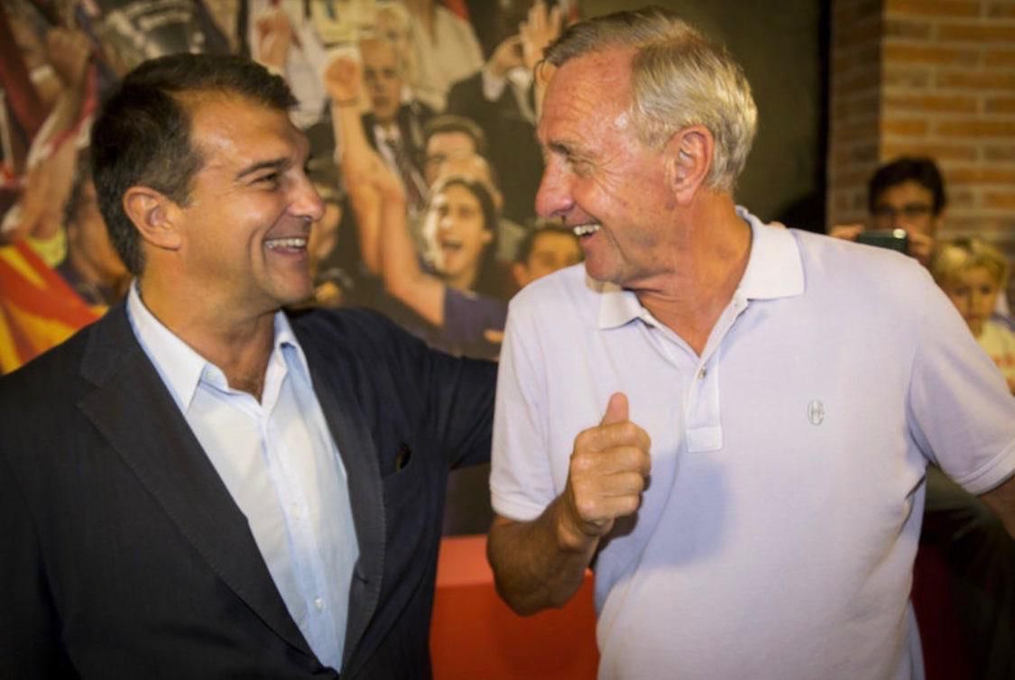 Johan Cruyff va ser estimat i admirat. I ho serà sempre perquè la seva petjada és eterna.