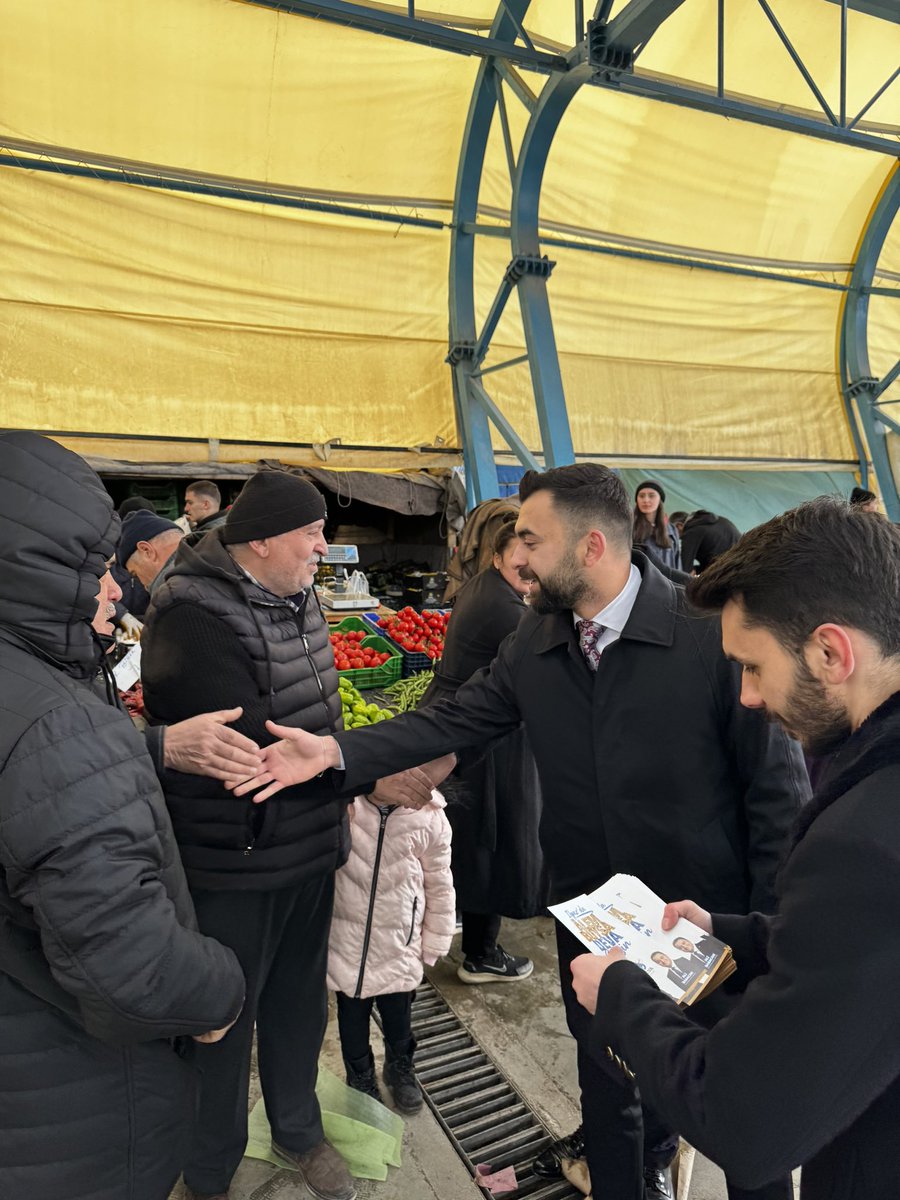 batuilgun's tweet photo. Ilgaz pazar yerinde bulunan esnafımız ve vatandaşlarımız ile buluştuk.

Ilgaz’a DEVA olacak DEVA Belediyeciliğini anlattık 💧🌱

#devapartisi #alibabacan #secim2024 https://t.co/zv6XFOm5iq