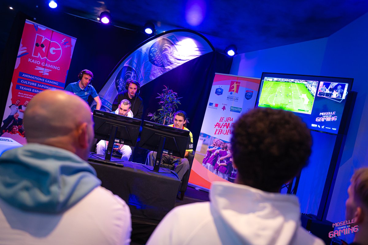 LANA France tweet media