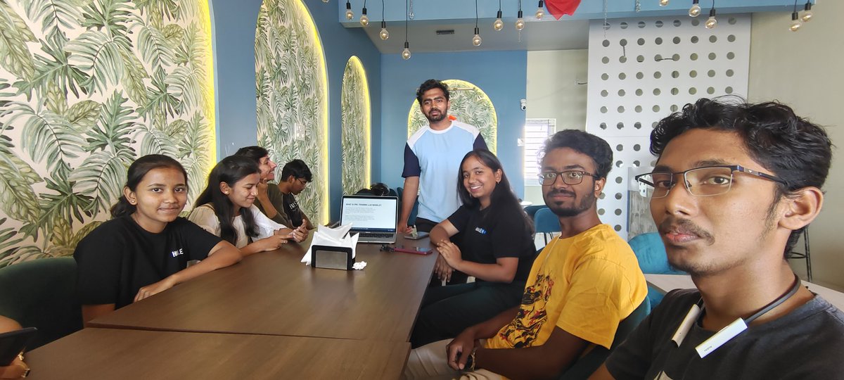 MouryaN23's tweet photo. Had enriched session of 🐼@capxclub @CapxFi in BLR,Revolutionizing business operations with CapXAI Unlocking the power of artificial intelligence for smarter decisionmaking and efficiency gains with LLM'S,RHLF.#AI #Innovation Shoutout to our best enthusiastic host @Prajwalrajjj https://t.co/q51zm0HvPf