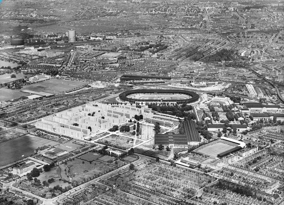 1939: #WhiteCity Stadium and Estate #QPR Loftus Rd to the right #London