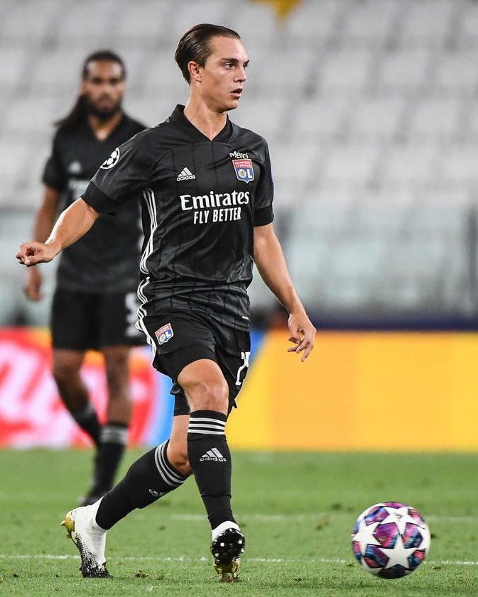 LesFansGones's tweet photo. On a tous pu constater la montée en PUISSANCE de Maxence Caqueret depuis l'arrivée de Matic. ❤️🦁💙

Pour vous, à l'heure actuelle, est-il devenu MEILLEUR que sa version Final 8 ? 📈

Si oui, sur quels aspects ?
Sinon, que doit-il encore améliorer ? 🤔

#TeamOL #Lyon #Caqueret https://t.co/5oHqBN60QB