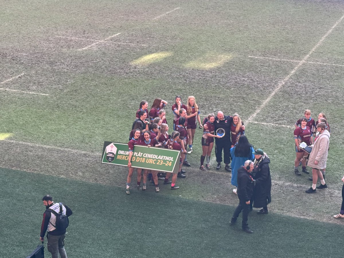 Swyddog Rygbi Penweddig tweet media