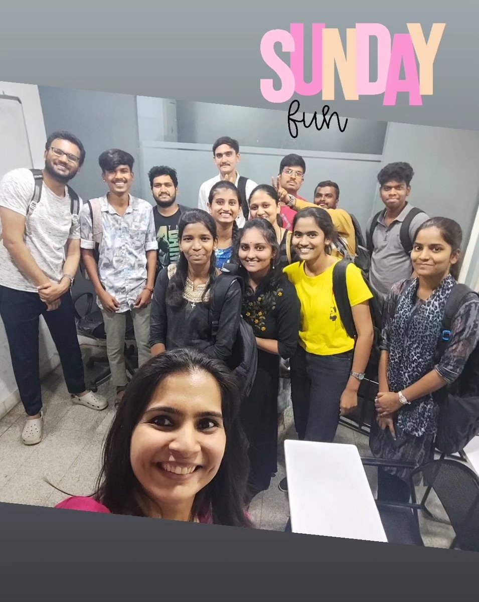 My super energetic & fun batch! 

We played the memory game using accounting words and I was floored by their remembering skills! 😸😅

#caintermediate #newbatch #caclasses
#SundayFunday #sundaygames #learningisfun #superradacademy