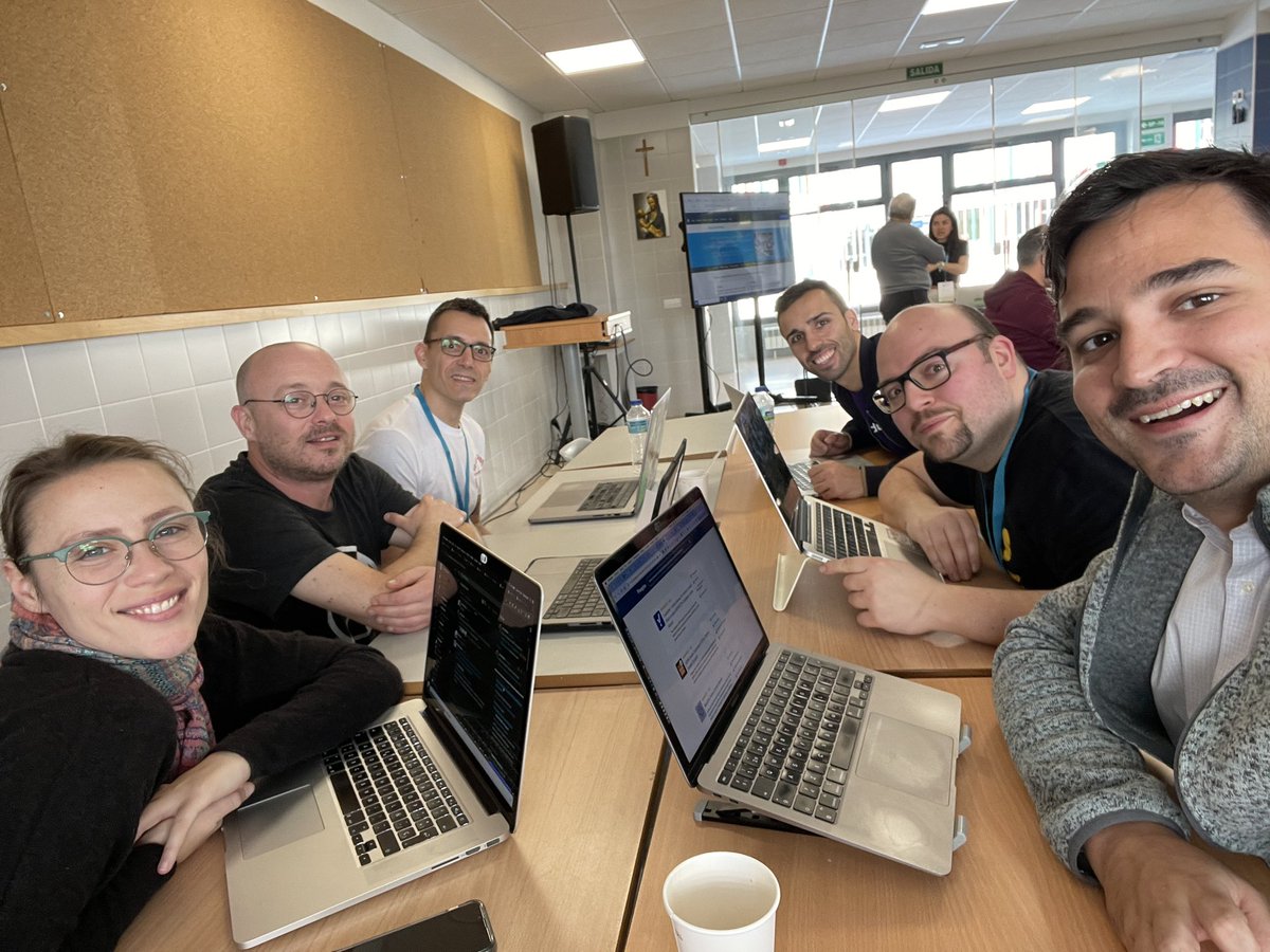 Jornada muy interesante en el #ContributorDay de #WCTorre 🚀 en el que he aprendido como hacer soporte a los tickets de #WordPress <a href="/LaPeceraDeFiu/">Carla Saiz</a> <a href="/MrFoxTalbot/">No longer here</a>