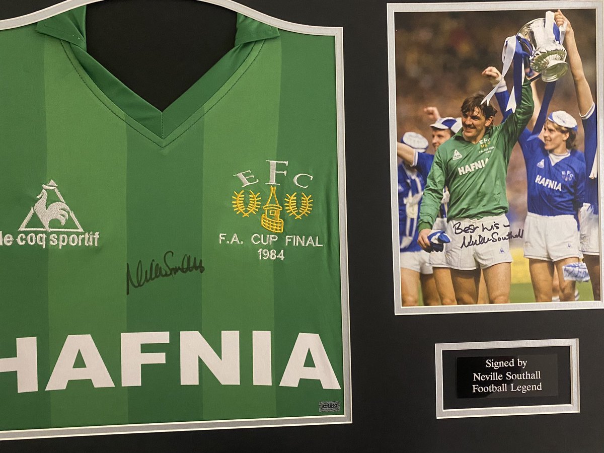 Who ever won the @NevilleSouthall signed shirt from Friday Reid & Bracewell night please get in touch, we have good news 👍🏻