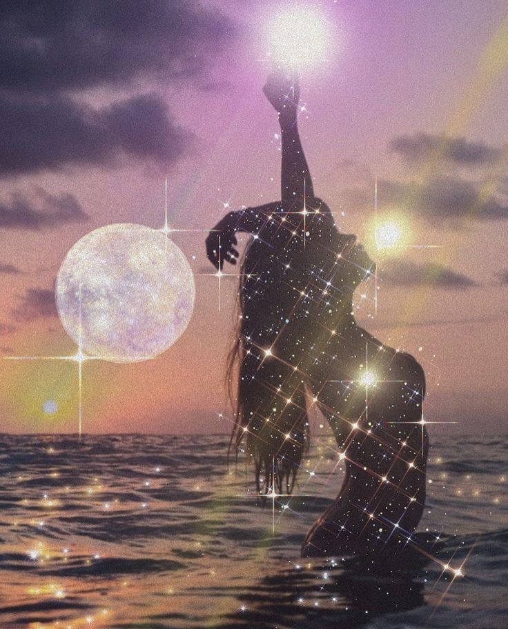 Soulspeakers1's tweet photo. Feeling Cosmic 🤍 https://t.co/09szUn09v9