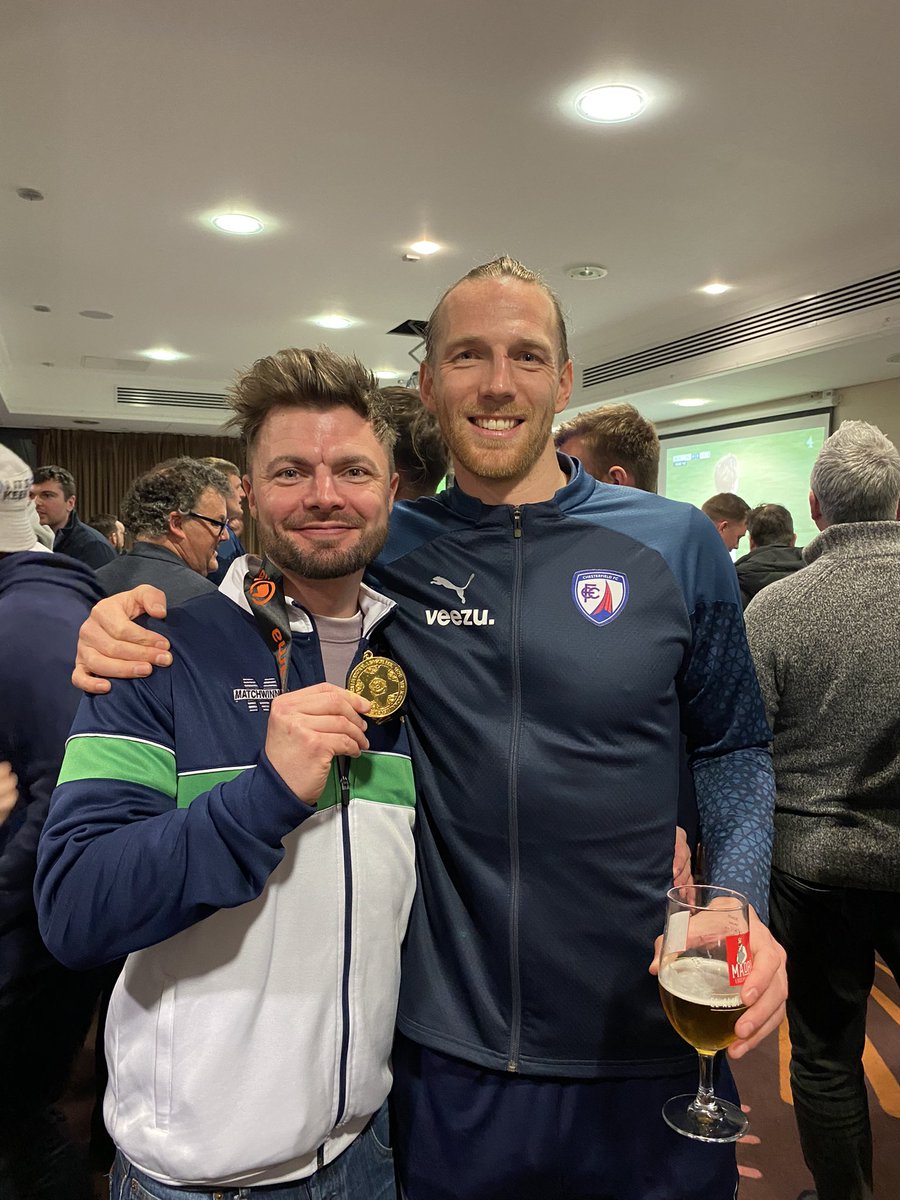 Happiest man alive! My team, my pals, my world 💙🏆 Champions 💙 #spireites #chesterfieldfc #champions #onourway @SpireTweet @jamiegrimes90 @tomnaylor_7 @Jeffking034 @Mjjona8 @joe_quigerz @11_robbo @ry_coco